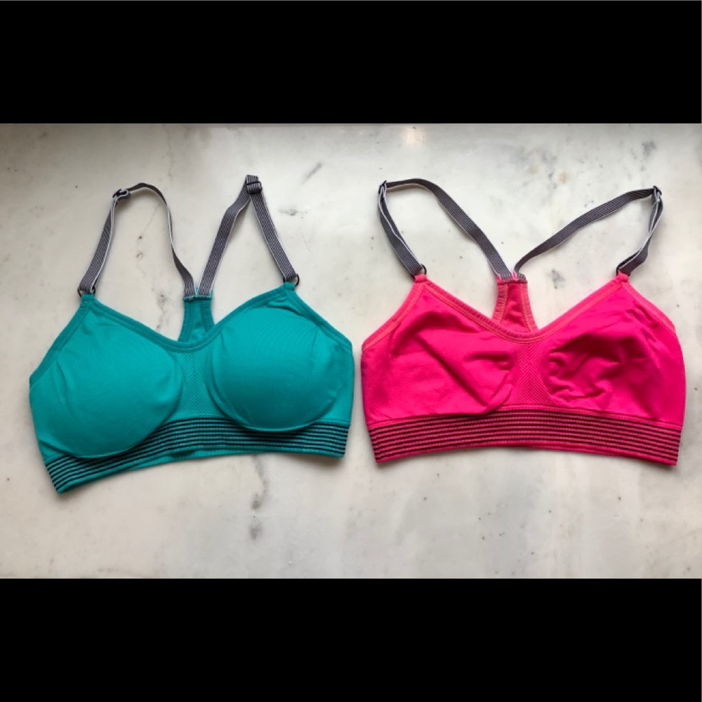 Victoria’s Secret Sports Bra small